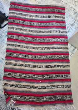 Handwoven Mexican Serape Blanket / Southwestern Woven Throw Rug – 6.5' x 3.5' with Fringe