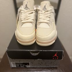 Off White 4s New! Size 11!