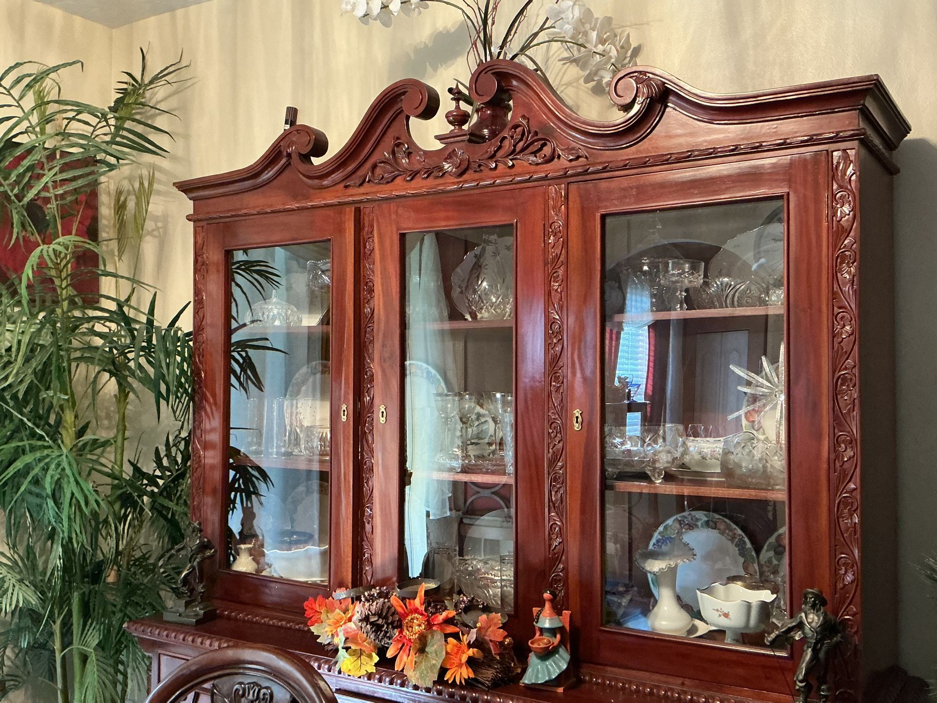 Redwood China Cabinet
