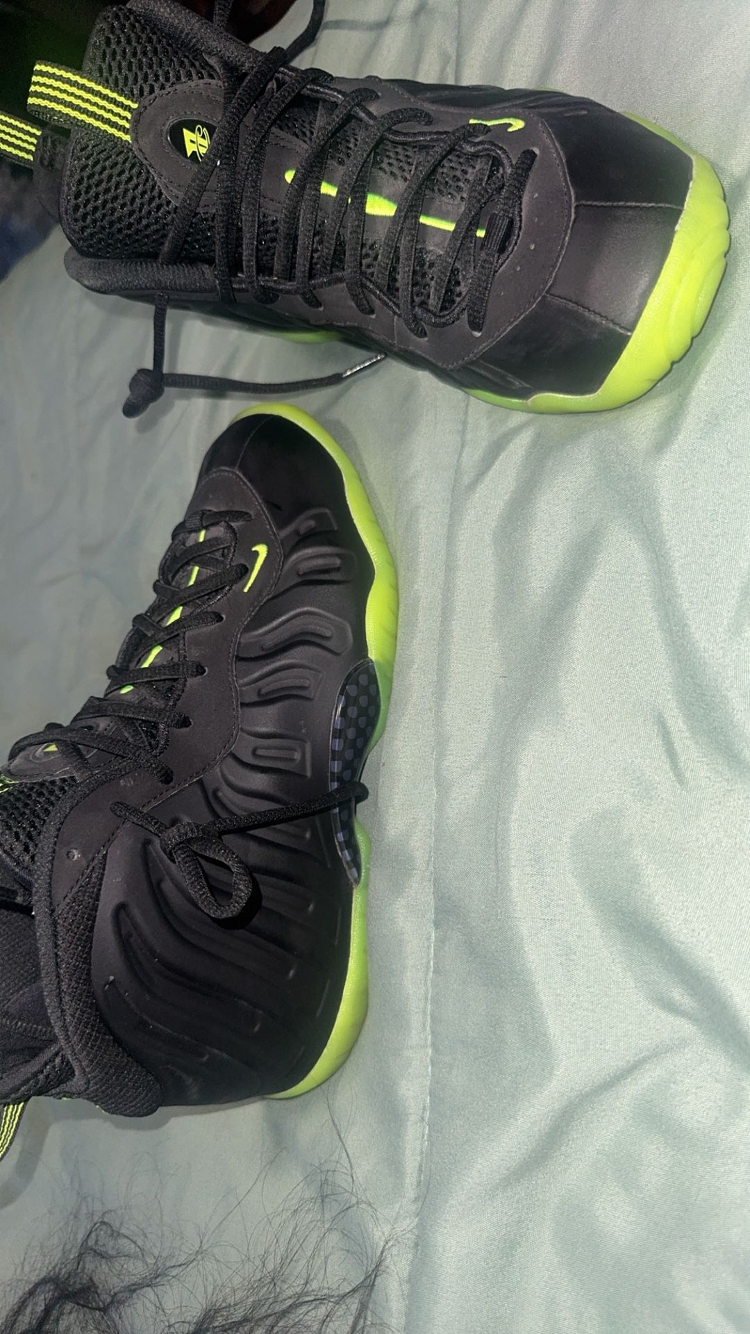 Foam Posits Women’s Size 9