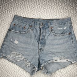 Women’s Levi's 501 denim shorts