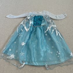 6 T Costumes 