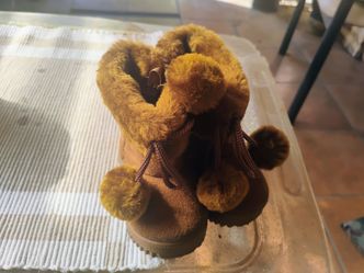 Fur-Lined Winter Boots with Pom-Poms