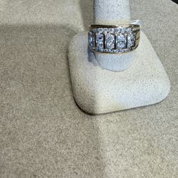 10k Diamond Men’s Wedding Band 