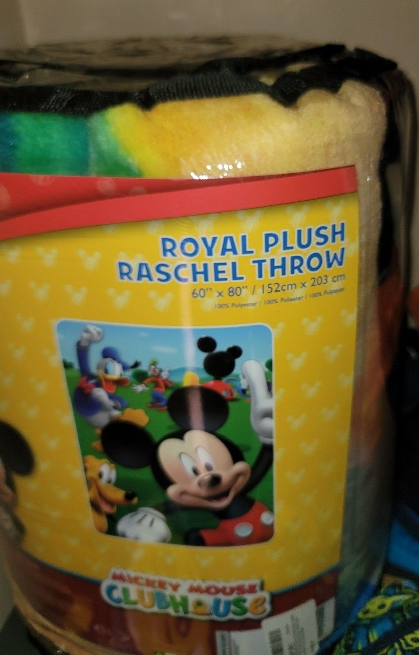 Brand New Never Opened Plush Mickey Mouse Blanket 60×80 1st pic Is What I Have 2nd Pic Is What I Paid For It Off Amazon Clean Smoke Free Home Fcfs