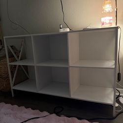 Entertainment center shelf