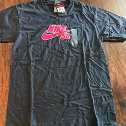 Nike SB Shirt “Large”