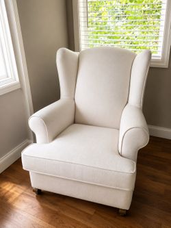 large comfortable chair Lomita, CA