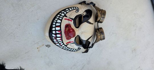 Creepy Steampunk Killer Clown Mask & Goggles Set
