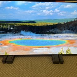 85 Tv Samsung Slight Blemish Left Corner Of Screen Barely Noticable  $55 Down On Finacing Free Delivery.  85 Tv Samsung Smart 4k Tv 