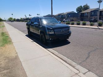 2013 Chevrolet avalanche black diamonds