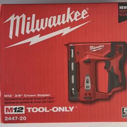 Milwaukee  Crown Stapler