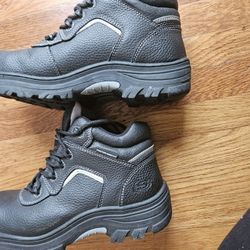 9.5 Work Boots NON COMP 