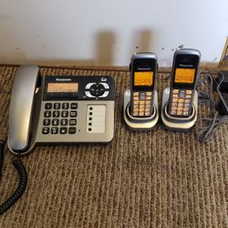 Panasonic KX-TG1062M DECT 6.0 Corded/Cordless Phone with Answering Machine, Metallic Gray, 2 Handsets