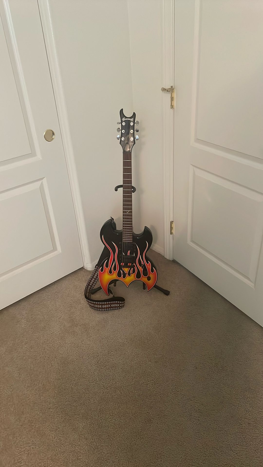 Brownsville Guitar