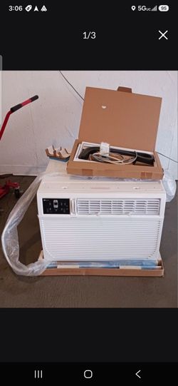 Window AC Unit