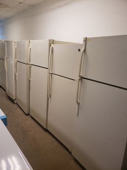 Top and bottom refrigerators
