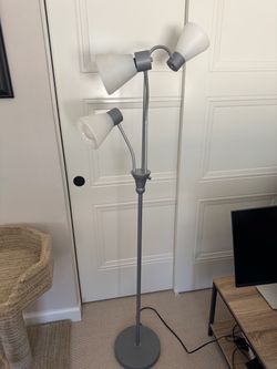 3-light floor lamp