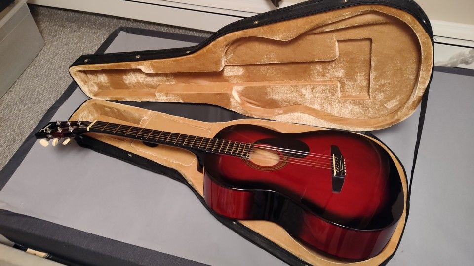 Acoustic Guitar - Johnson JG-100-R with soft case.