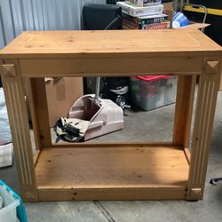 Entry/side table