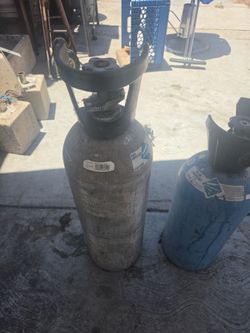 Argon ,helium tank