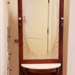 Pulaski Furniture Co.
Hall Tree Coat/Hat Rack