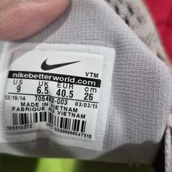 Nike Womens Sz 9 $15