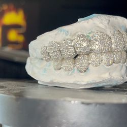 20 Wall Silver Moissanite Diamonds 