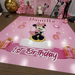 Floor Wrap Installation