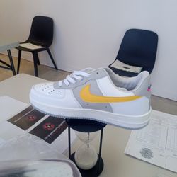 Sneakers Size 9/ 9.5 / 11