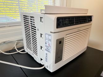 Midea Air Conditioner - 5000 BTU AC with remote
