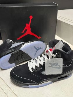 Jordan 5s Metallics Reimagined size 10