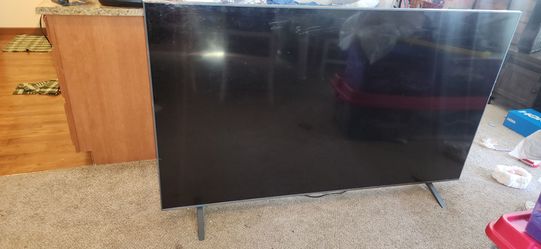 LG Flat screen TV 75in