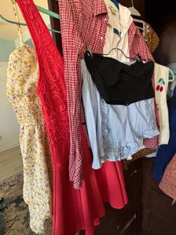 Clothing bundle 10 items $20 teen/ladies small