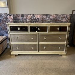 Mirrored & Gold 7 Drawer Dresser