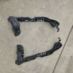 Parts For 2006 Subaru Impreza WRX STI Headlights Brackets For Both Sides 