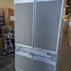 Dacor Transitional DRF425300AP
42 Inch Panel Ready Built-In 4 Door French Door Refrigerator 