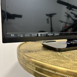 32” TV