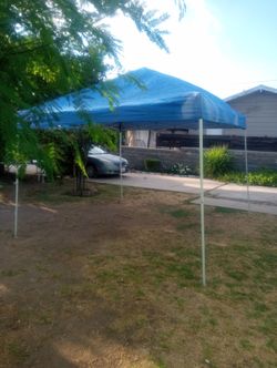 10 by 10 canopy it's used