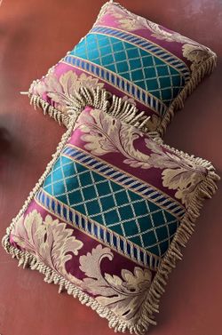 Decorative Pillows Set of 2 Size 18” X 16” x 4”  Damask With Fringes