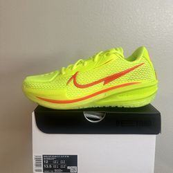 Men nike air GT cut EYBL volt Size 12 