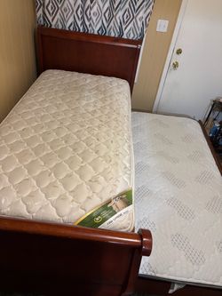 Trundle Bed with 2 Mattresses