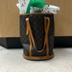 Louis Vuitton Bucket