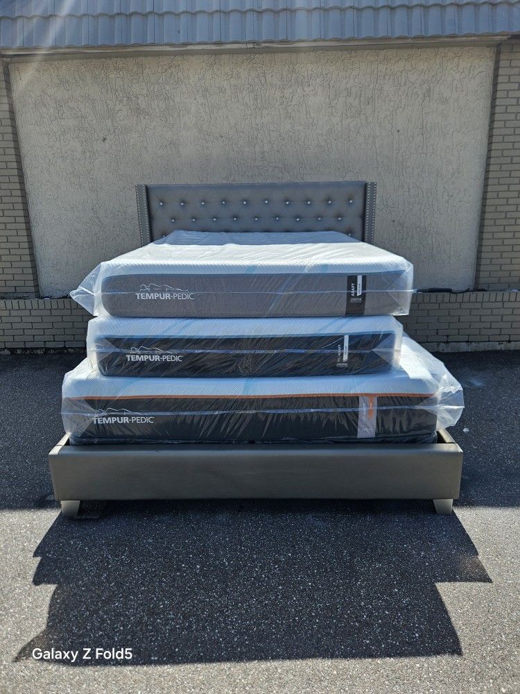 Brand New King Size Plush Tempur-pedic Luxe Adapt Firm Mattress And Box Spring In Plastics