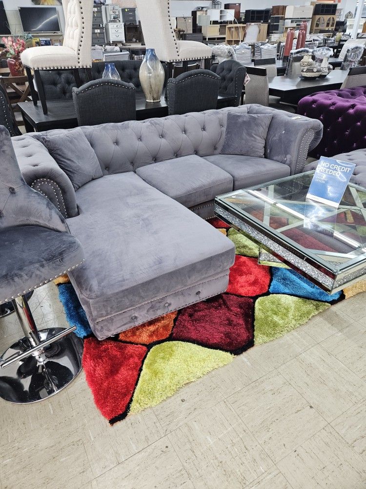 Nice Sectional With Ottoman