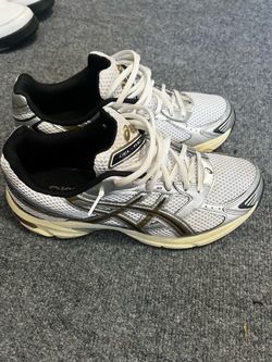 ASICS gel 1130 canyon clay size 8.5 men’s used slightly little stain very good condition 70 obo