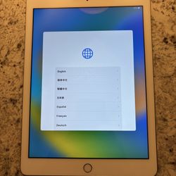 Apple iPad (5th Generation)