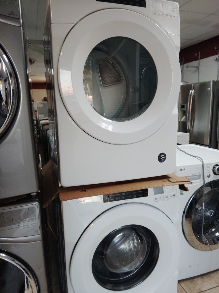 Whirlpool Washer And Gas Dryer Everything Good 