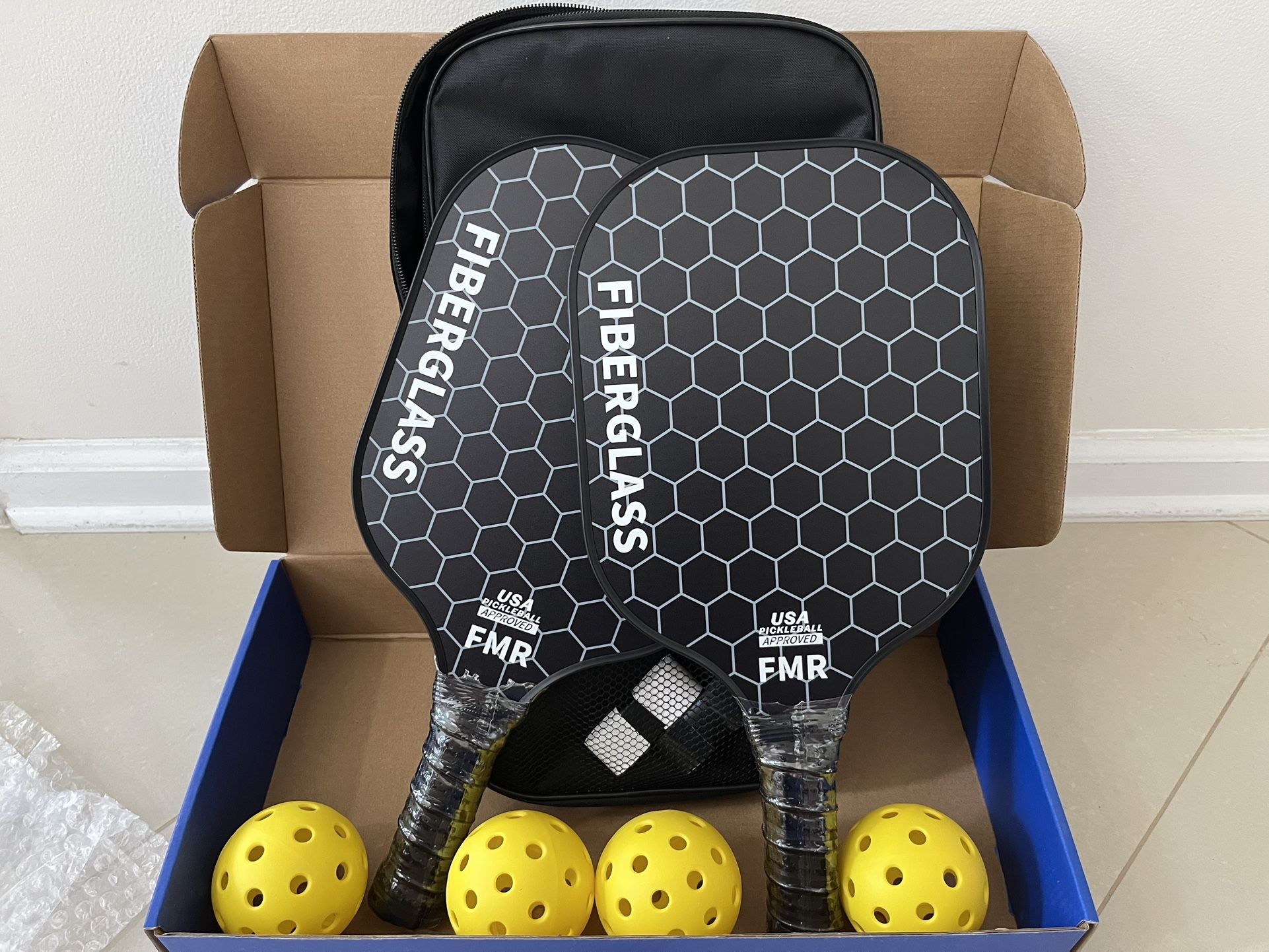 NEW Fiberglass Pickleball Paddles Set of 2 W/ 4 Balls, Fiberglass Surface, Lightweight, Non Slip Grip !
