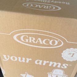 Graco Ready2Dine Deluxe Highchair NEW, original packaging never opened! 